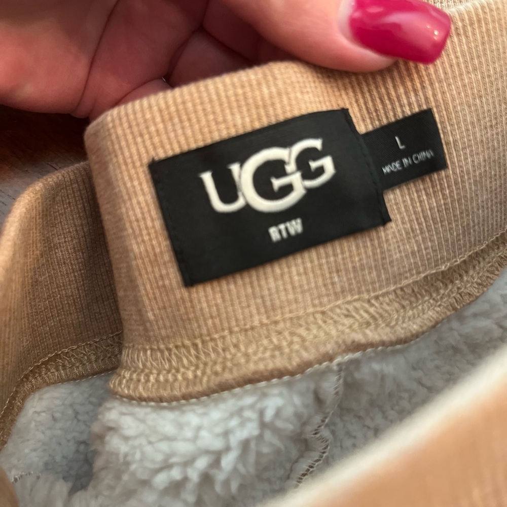 Women’s UGG sherpa lined joggers. Size Large. NWOT